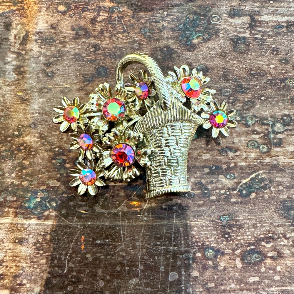 Vintage Dodds Flower Basket Brooch